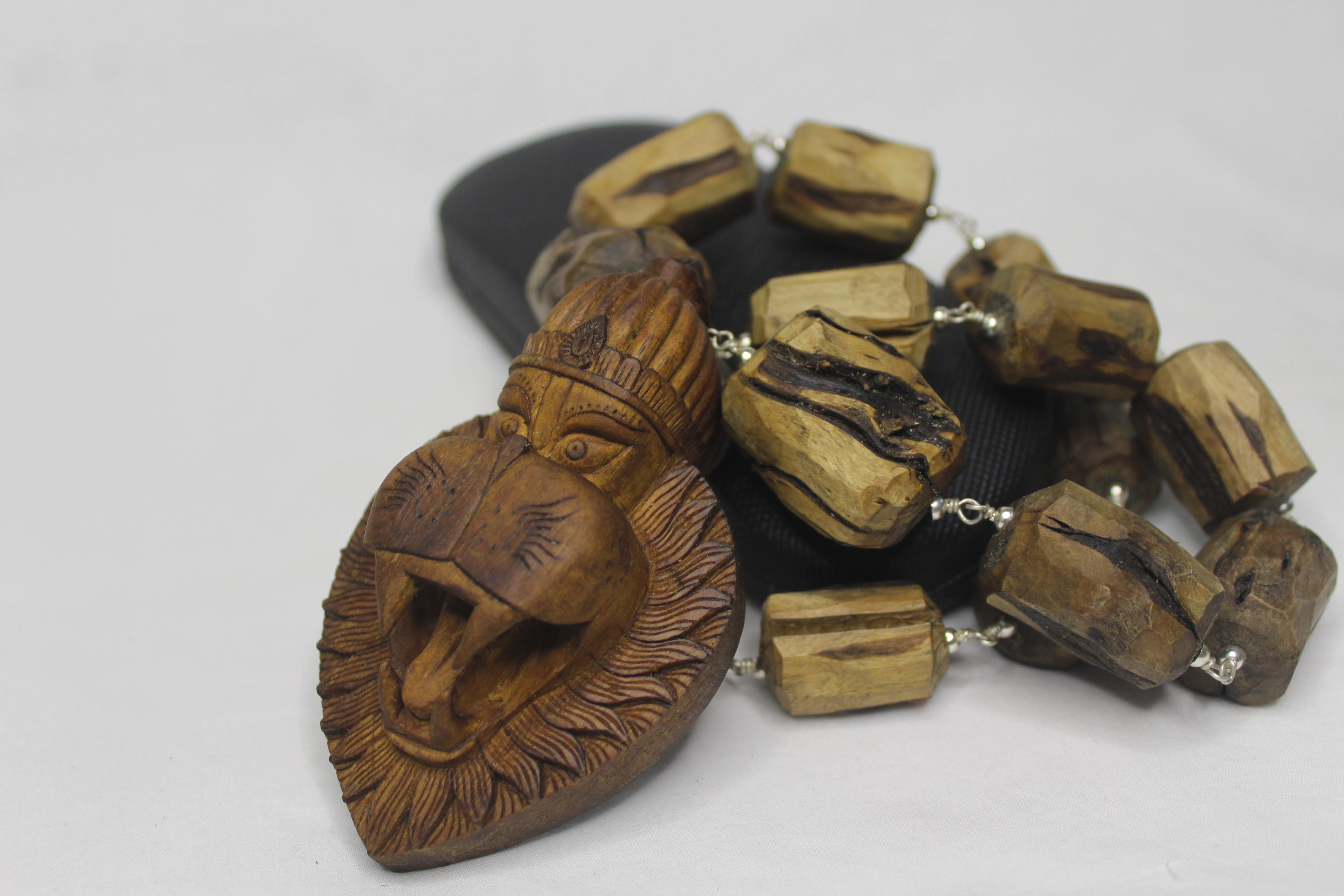 Pendant with mala